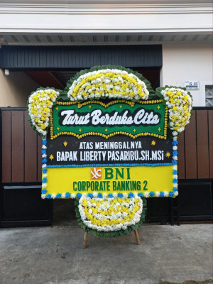 Papan Bunga Duka di Beringin